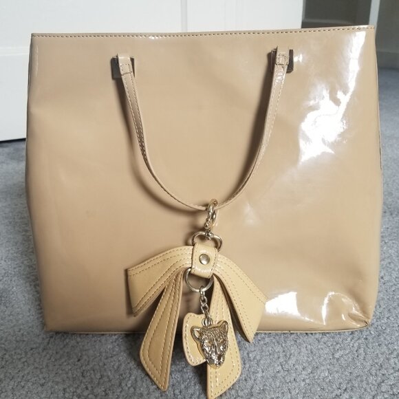 Ivanka Trump Beige Shiny Handbag with Detachable Keychain - Picture 3 of 16